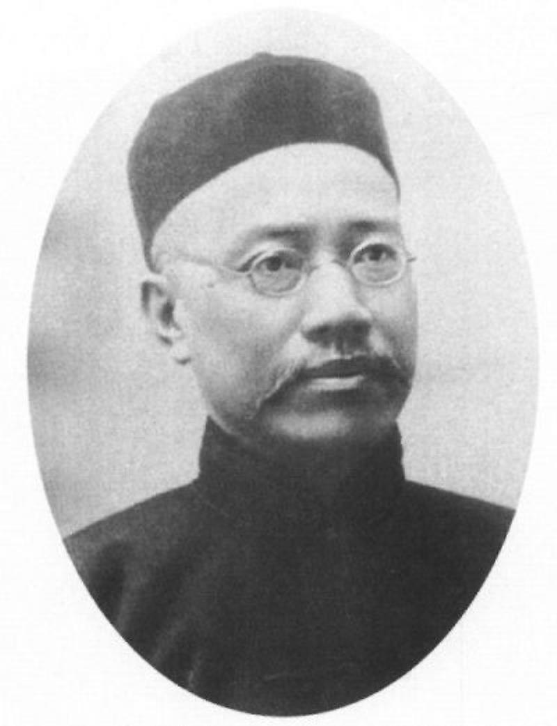 《天演論》譯著者嚴(yán)復(fù)降生