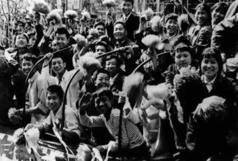 毛澤東發(fā)號召　2000萬知識青年上山下鄉(xiāng)