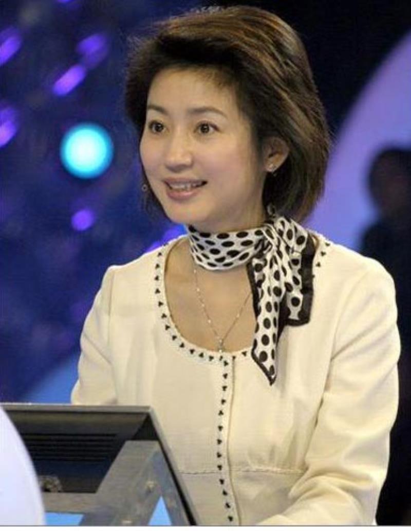 中央電視臺主持人王小丫出生