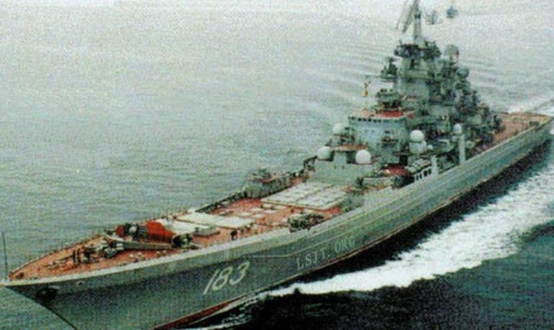 世界最大的巡洋戰(zhàn)艦基洛夫號(hào)試航