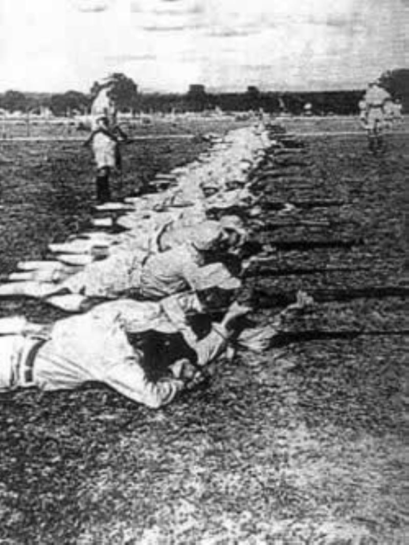 中國遠征軍昆明訓(xùn)練中心開學(xué)