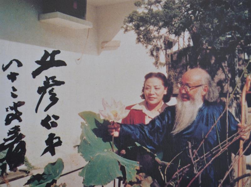 國(guó)畫(huà)大師張大千在臺(tái)北病逝