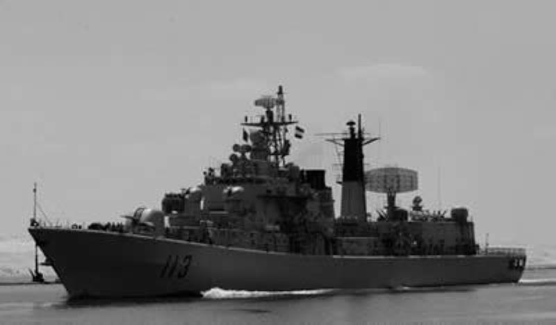 中國海軍艦艇首次進(jìn)行環(huán)球航行