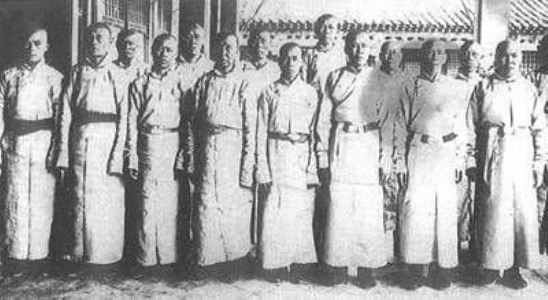 溥儀裁撤宮內(nèi)太監(jiān)