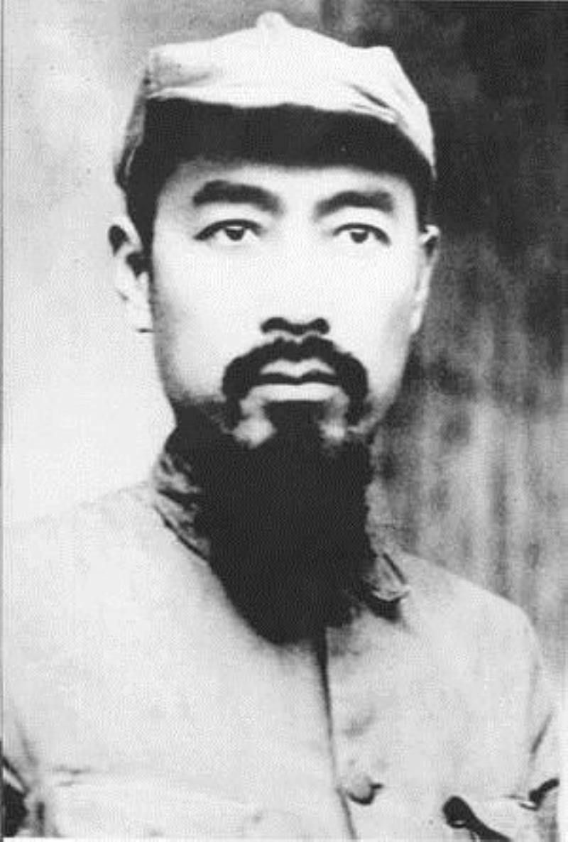 周恩來強調(diào)應發(fā)揮毛澤東的優(yōu)勢