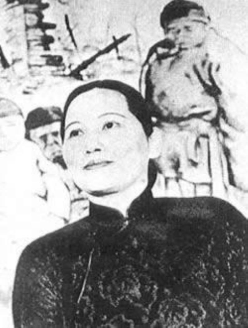 宋慶齡發(fā)表反對獨(dú)裁和內(nèi)戰(zhàn)的聲明