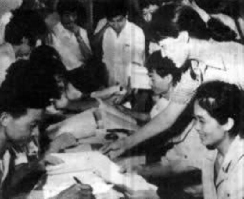 中央鼓舞科技人員合理流動(dòng)