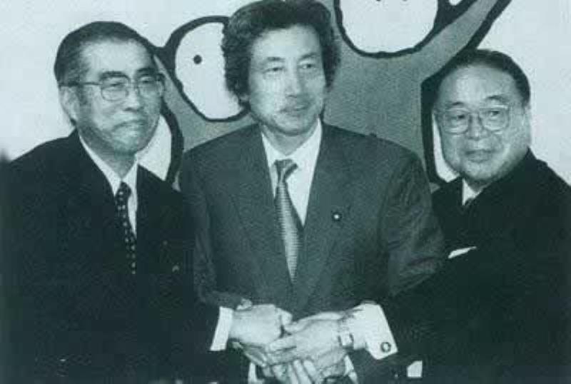 小淵惠三在議會選舉中獲勝
