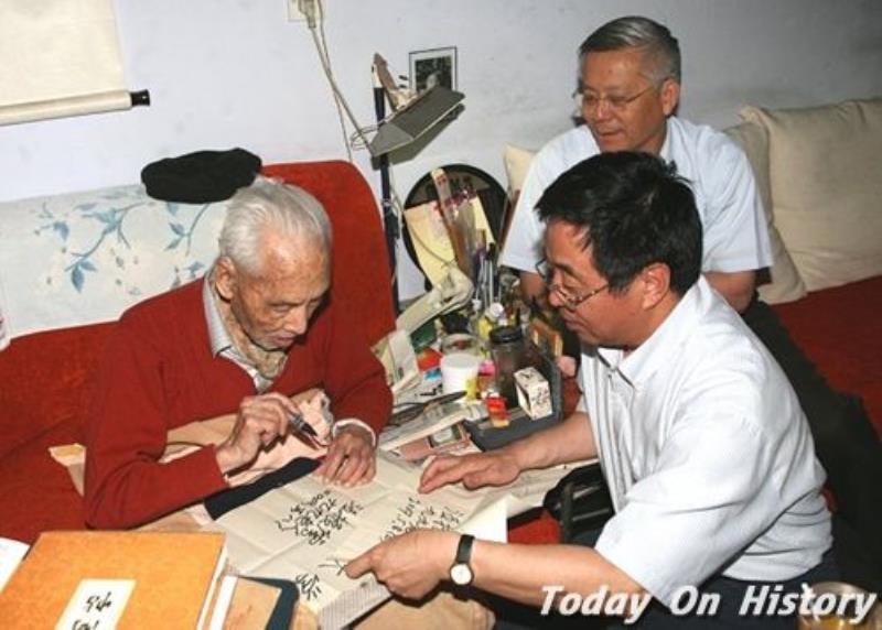 我國植物學(xué)家汪振儒逝世