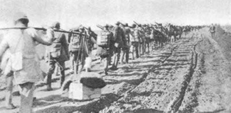 中共軍隊(duì)分三路急進(jìn)東北