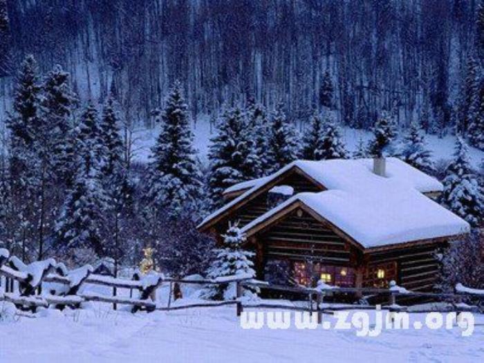 夢(mèng)見雪、下雪 老夢(mèng)見下雪是怎么回事