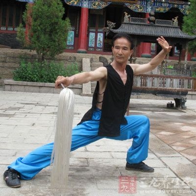 張三豐太極拳理論大全,張三豐太極拳自學(xué)教程