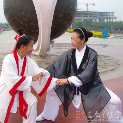 張三豐太極拳理論大全,張三豐太極拳自學(xué)教程